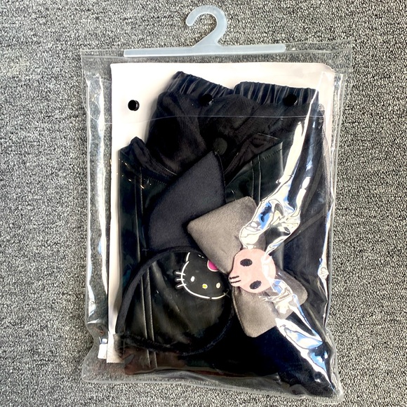 Hello Kitty & Friends Adult Kuromi Costume - Size Medium/Large - NWT - Picture 2 of 4